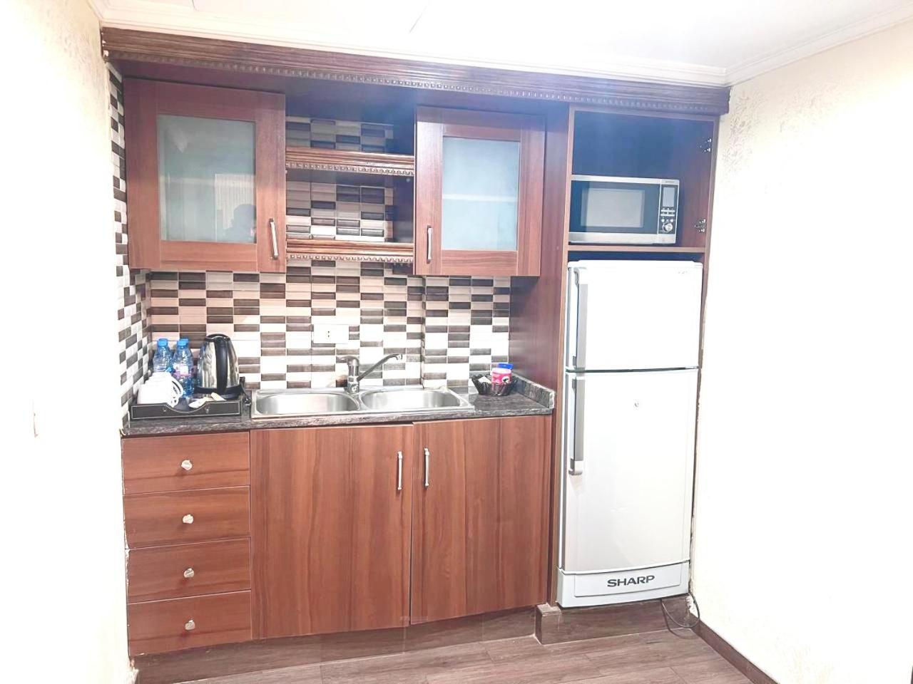 Queens Suite Hotel Бейрут Экстерьер фото
