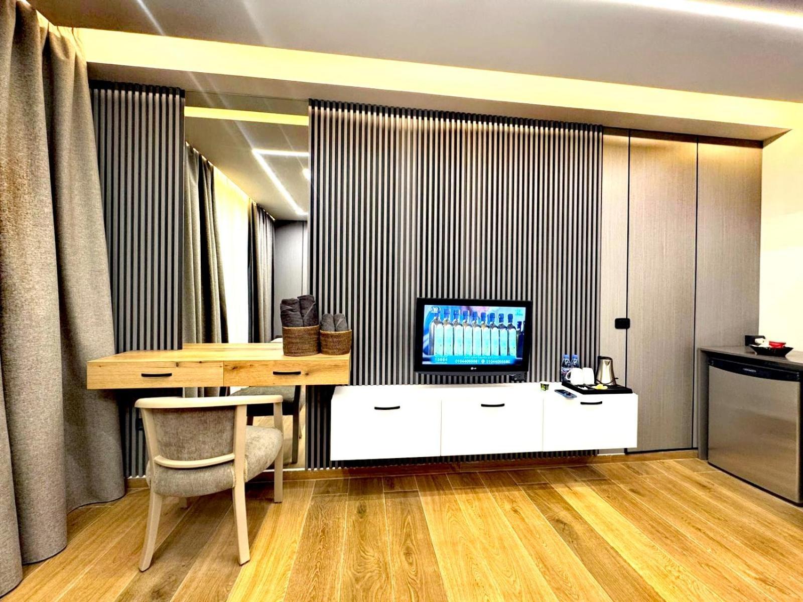 Queens Suite Hotel Бейрут Экстерьер фото
