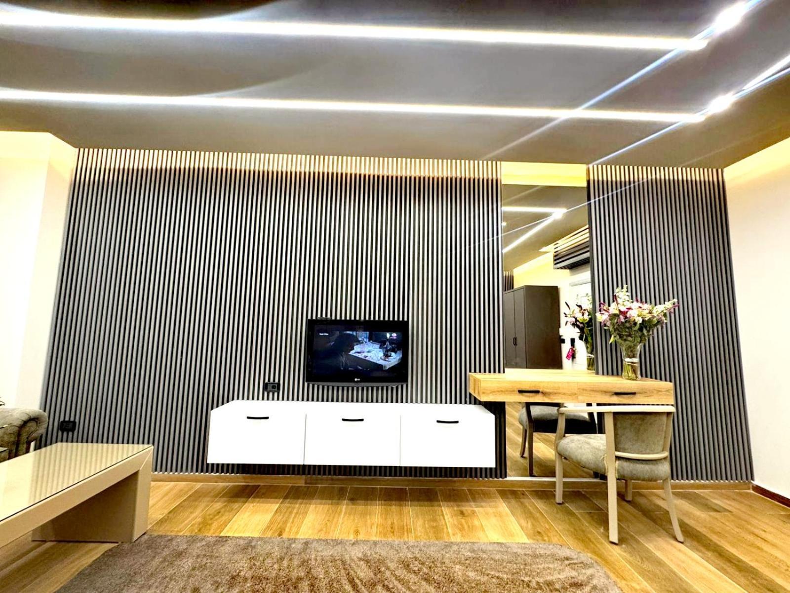 Queens Suite Hotel Бейрут Экстерьер фото