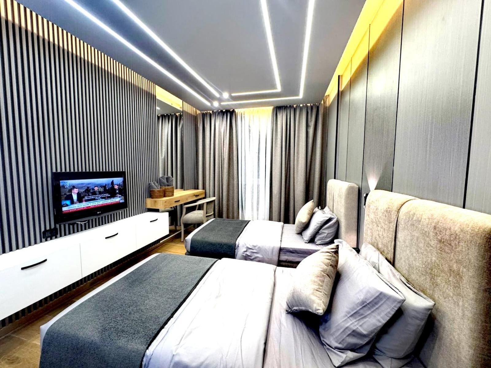 Queens Suite Hotel Бейрут Экстерьер фото
