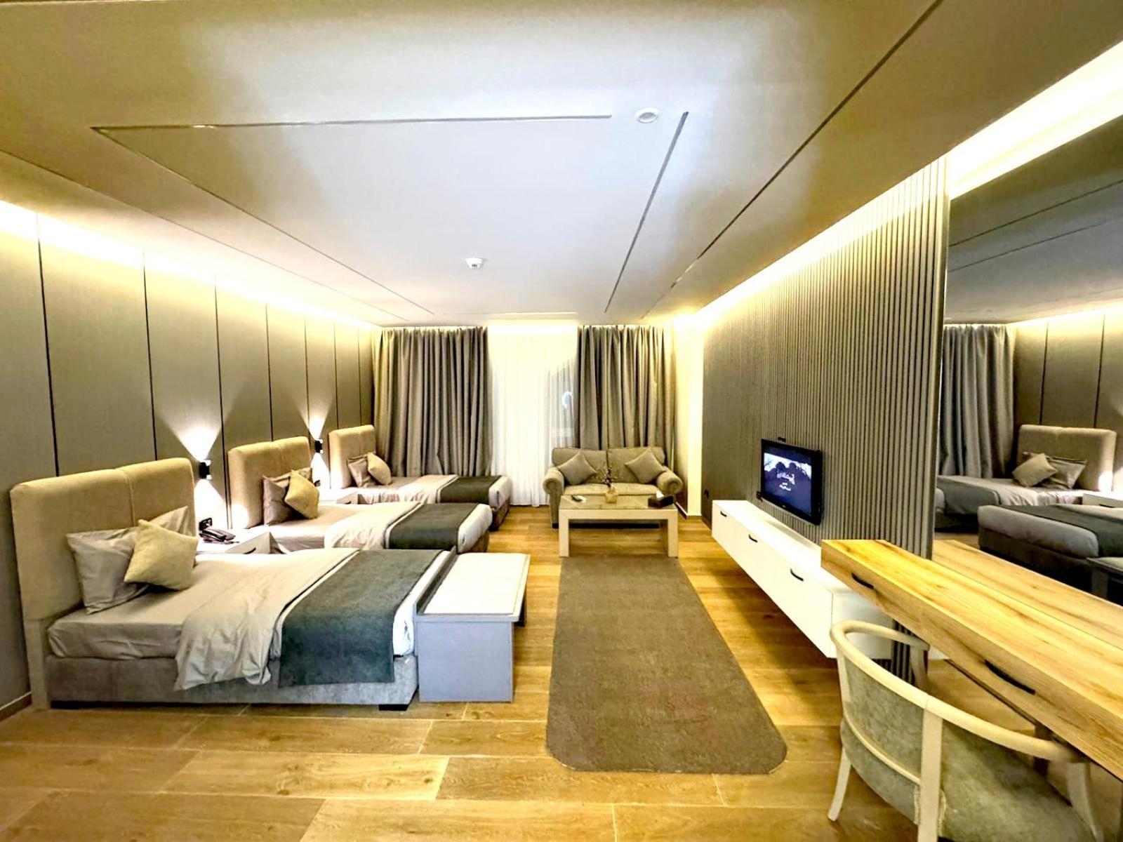 Queens Suite Hotel Бейрут Экстерьер фото
