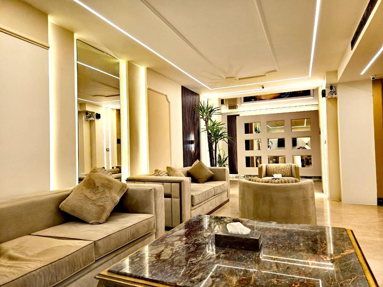 Queens Suite Hotel Бейрут Экстерьер фото